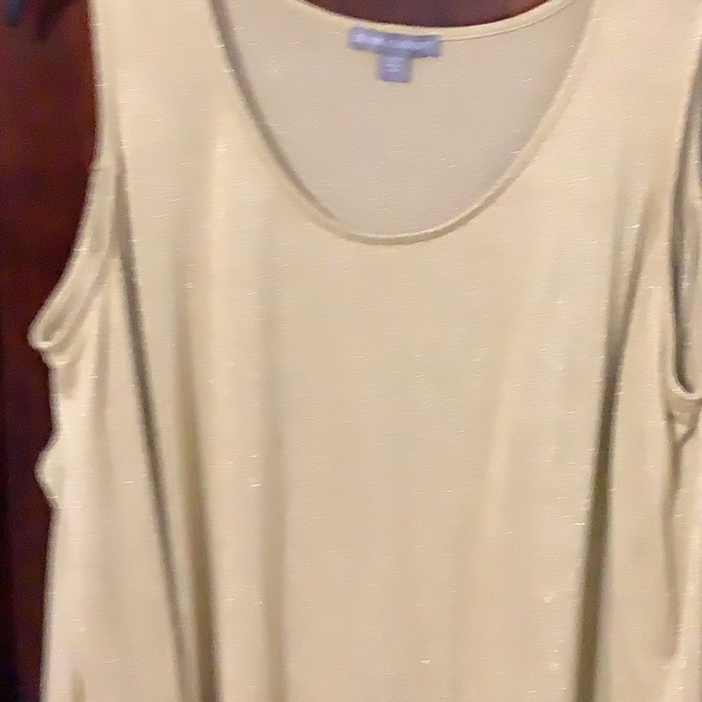 Cold shoulder long sleeve tunic